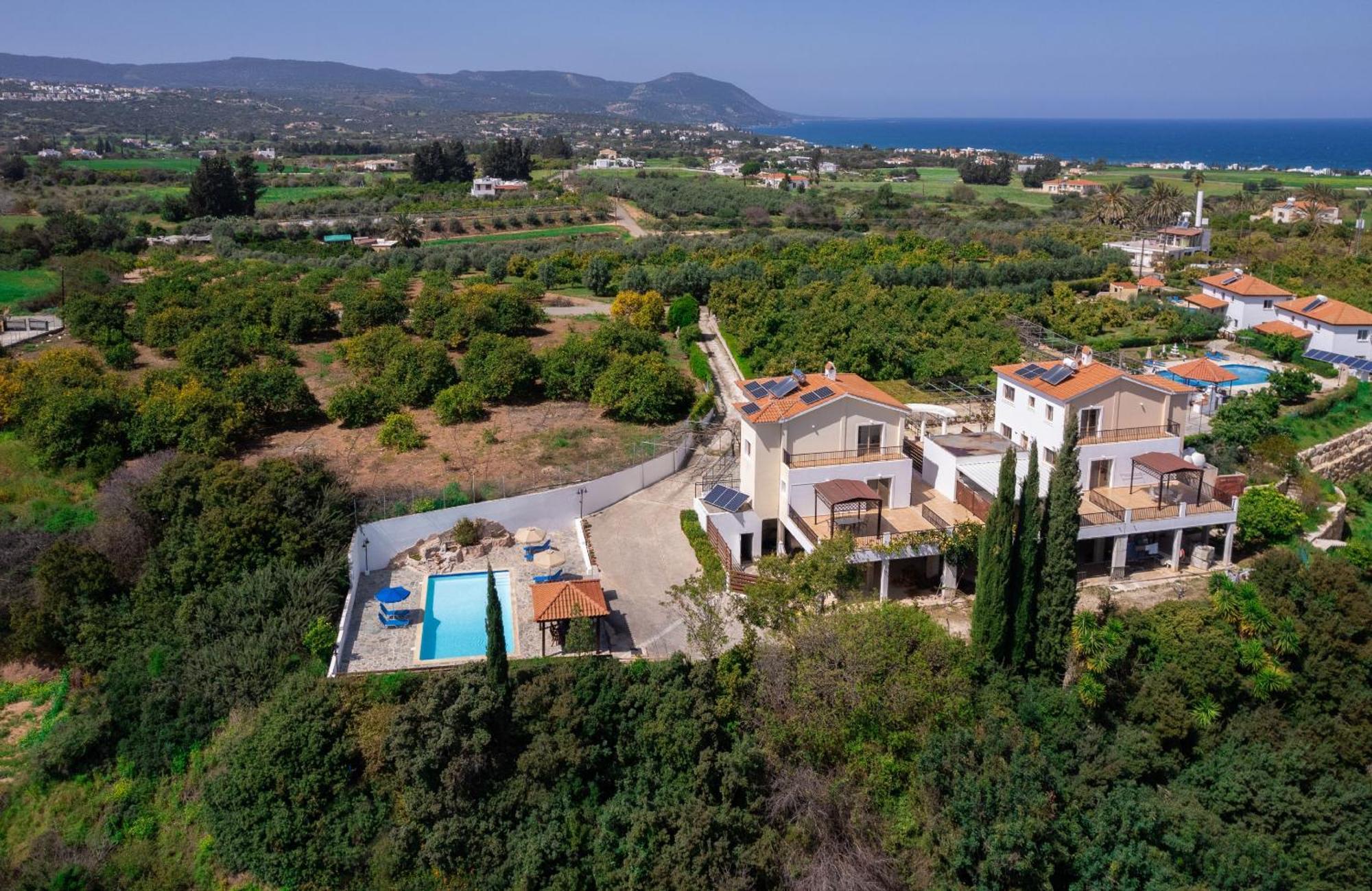 לאצ'י Villa Ira Finiki מראה חיצוני תמונה